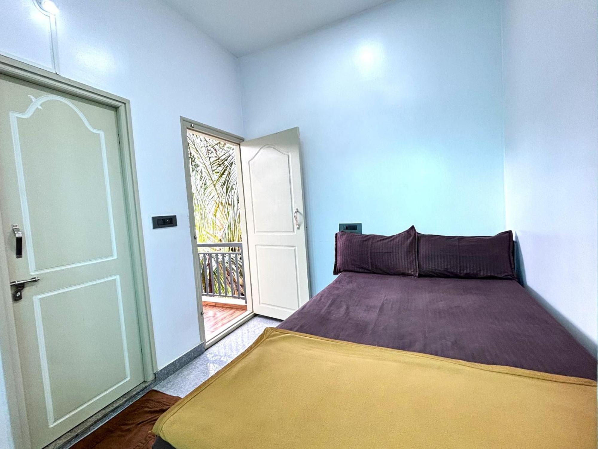 Sri Siri Lodge And Hotel Chikmagalūr Екстериор снимка